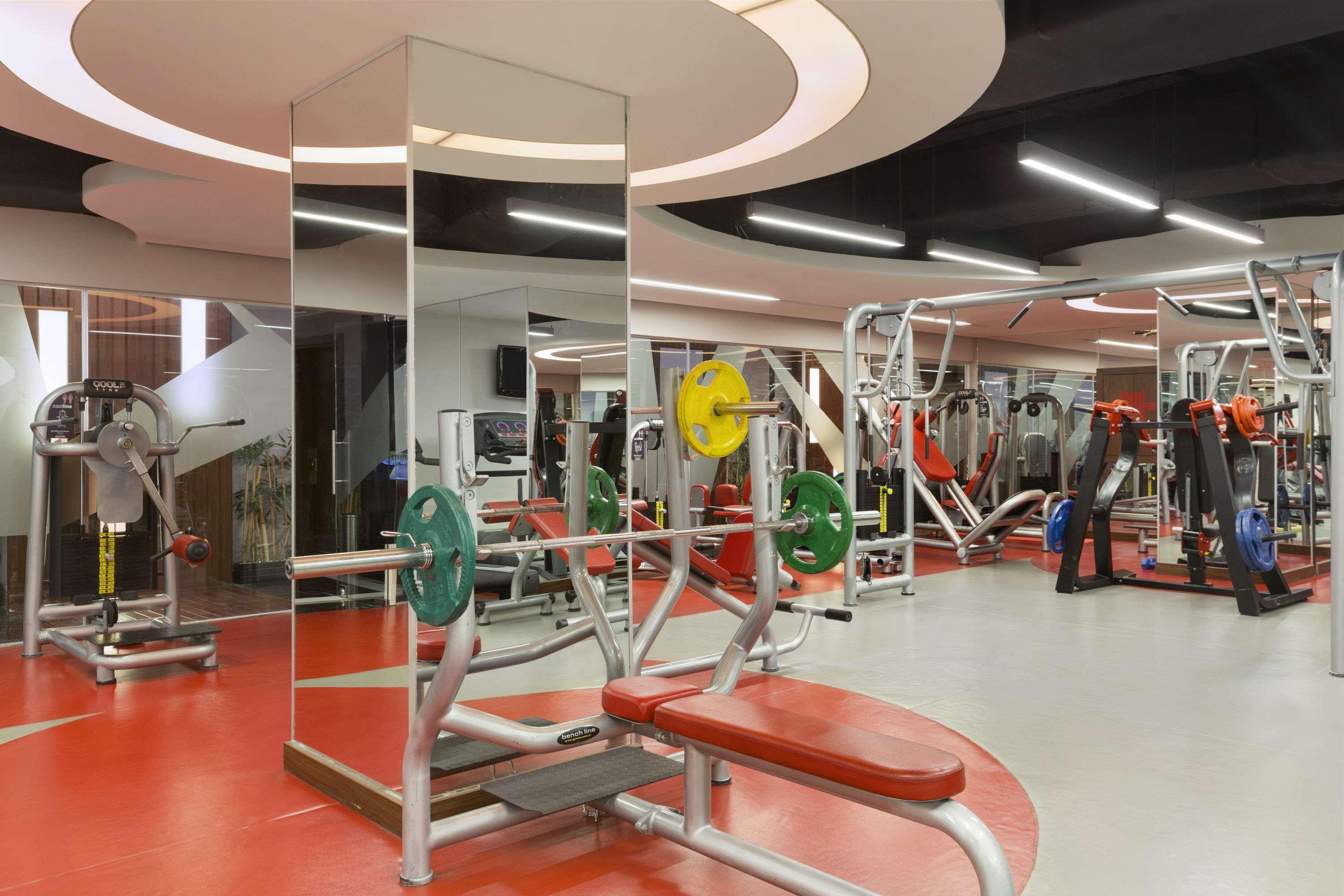 Hotel Ramada Plaza By Wyndham Izmit Kocaeli Zewnętrze zdjęcie The gym at the University of Roehampton