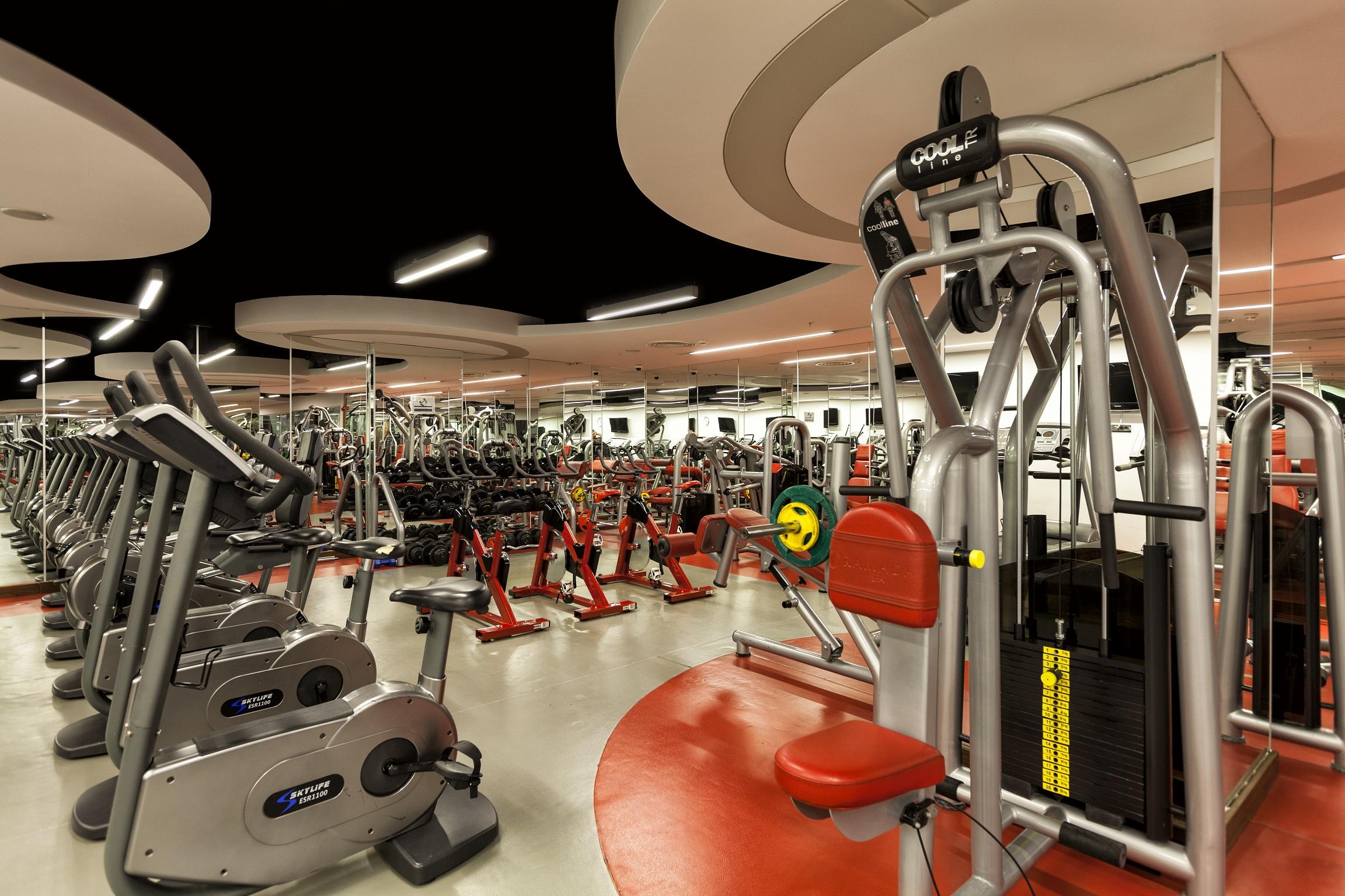Hotel Ramada Plaza By Wyndham Izmit Kocaeli Zewnętrze zdjęcie A Virgin Active gym in London