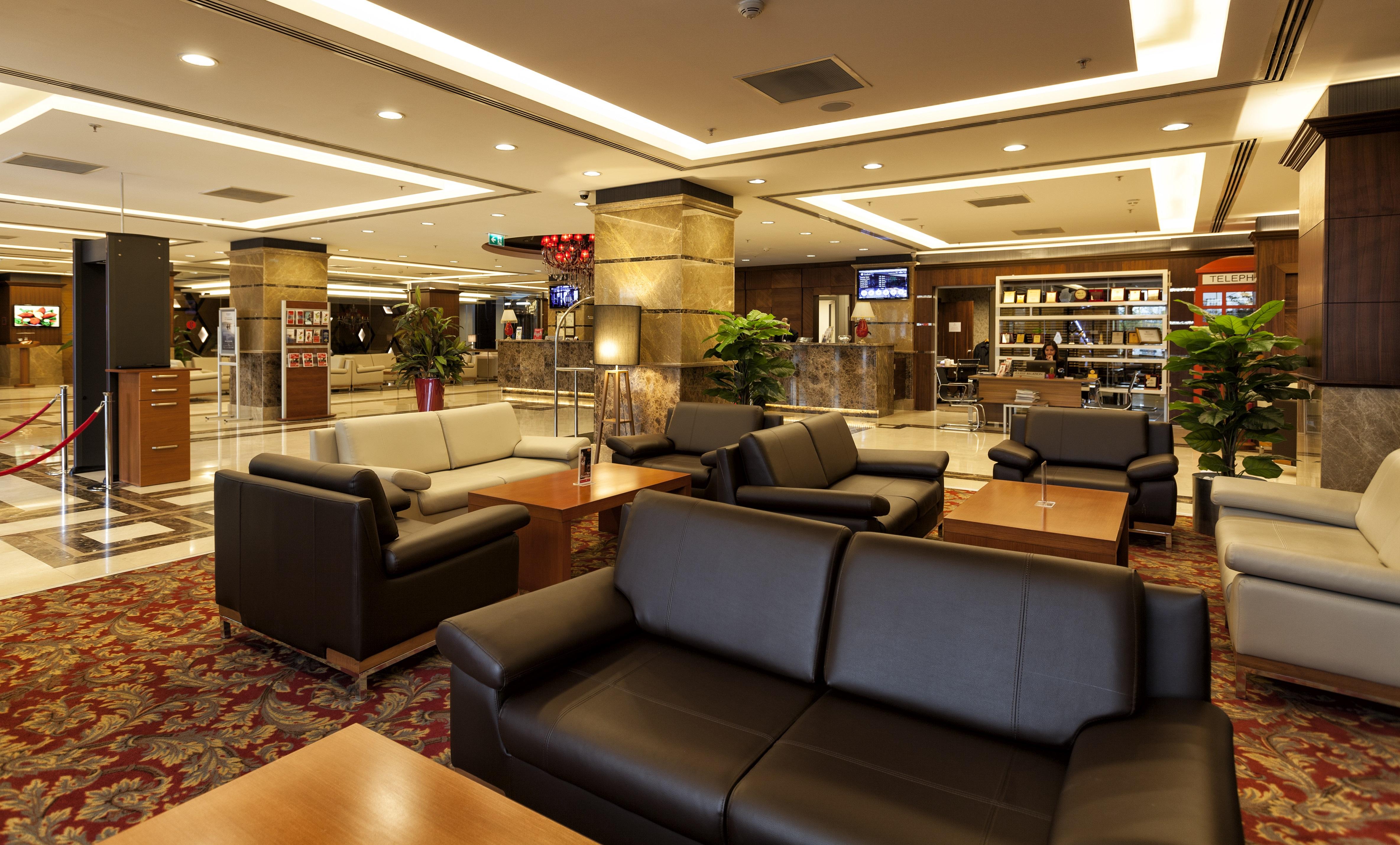 Hotel Ramada Plaza By Wyndham Izmit Kocaeli Zewnętrze zdjęcie The lounge at the airport
