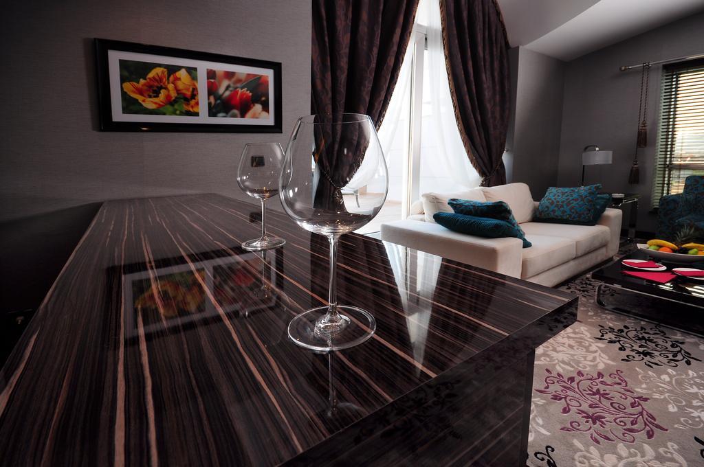Hotel Ramada Plaza By Wyndham Izmit Kocaeli Zewnętrze zdjęcie A 3D rendering of a kitchen